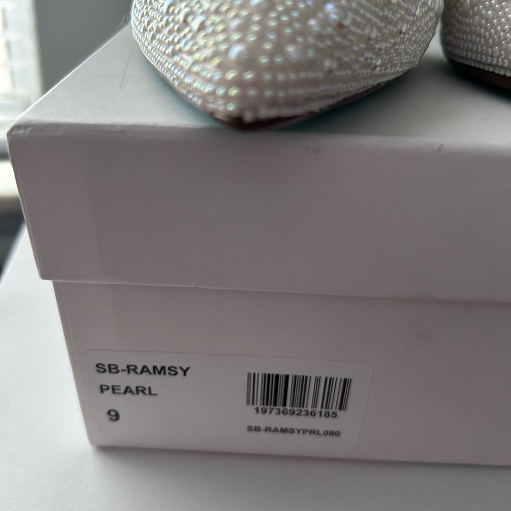 Betsey Johnson Ramsy Pearl Heel - Picture 5 of 8